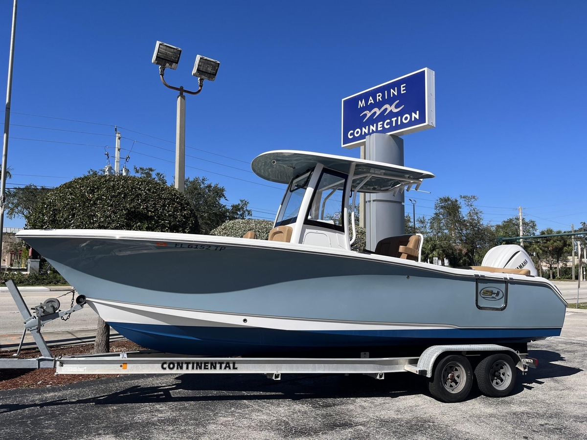 2023 Sea Hunt Ultra 255 SE - Sold Boat
