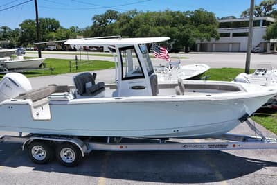 BOATZON | Sea Hunt Ultra 255SE 2027