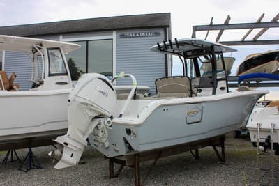 BOATZON | Sea Hunt Ultra 255SE 2027