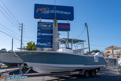 BOATZON | Sea Hunt Ultra 285 Coffin Box 2026