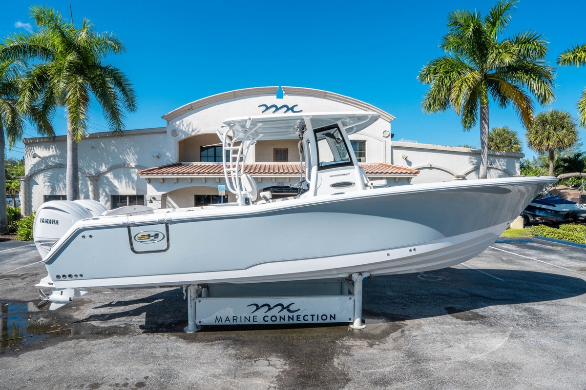 2026 Sea Hunt ULTRA 305 CB - Sold Boat
