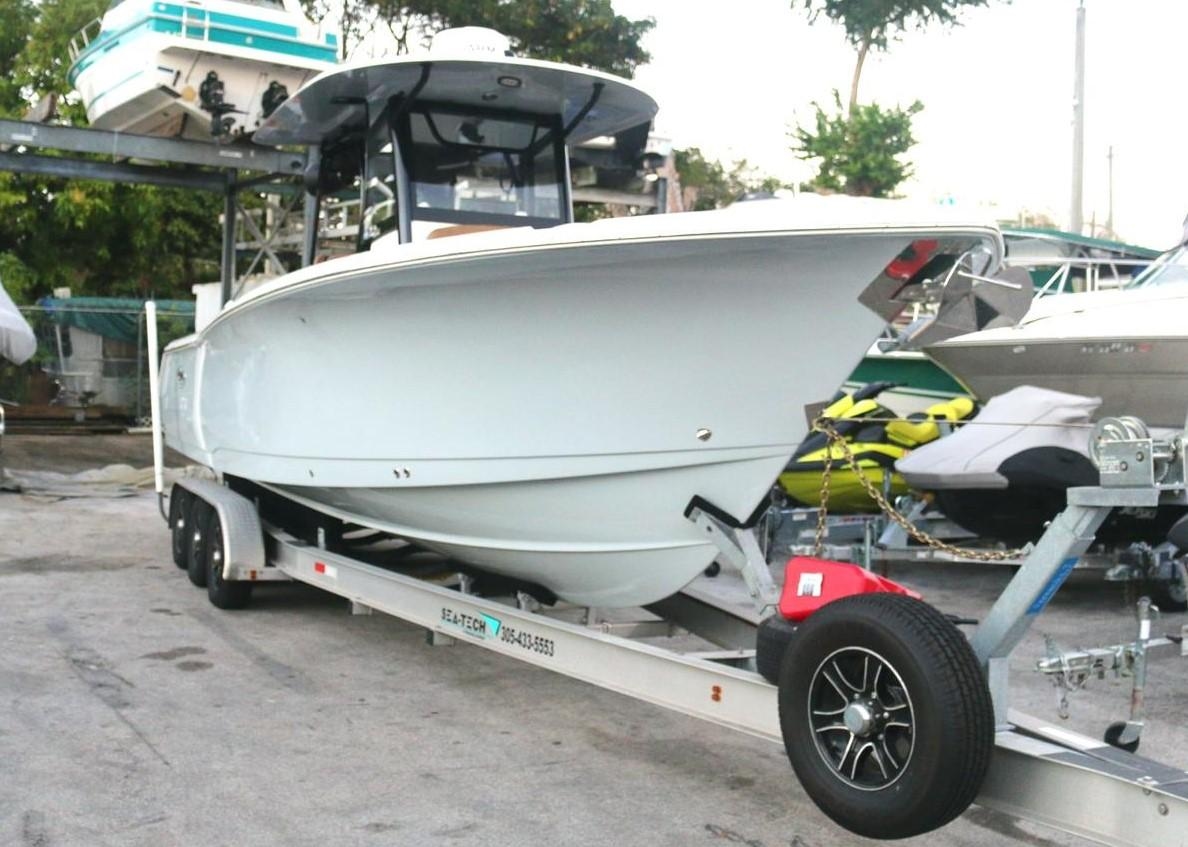 2022 Sea Hunt Ultra 305 SE - Sold Boat