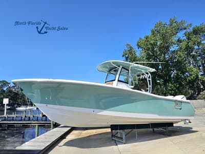BOATZON | Sea Hunt Ultra 305 SE 2027