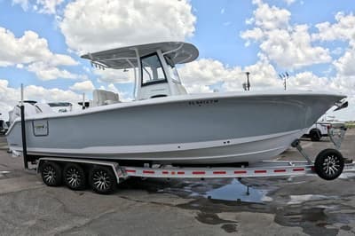 BOATZON | Sea Hunt Ultra 305SE 2025