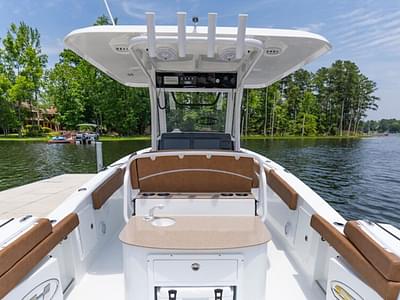 BOATZON | Sea Hunt Ultra 305SE 2026