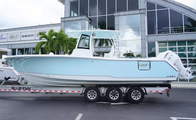 BOATZON | Sea Hunt Ultra 305SE 2027