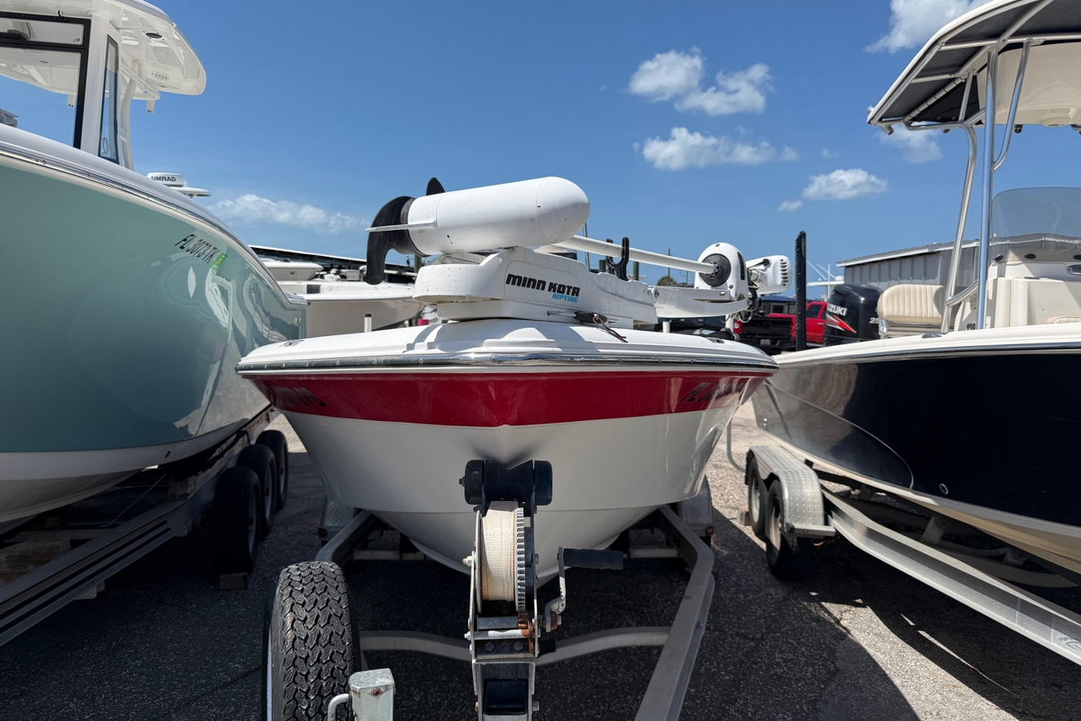 2010 Sea Hunt XP 19 - Sold Boat
