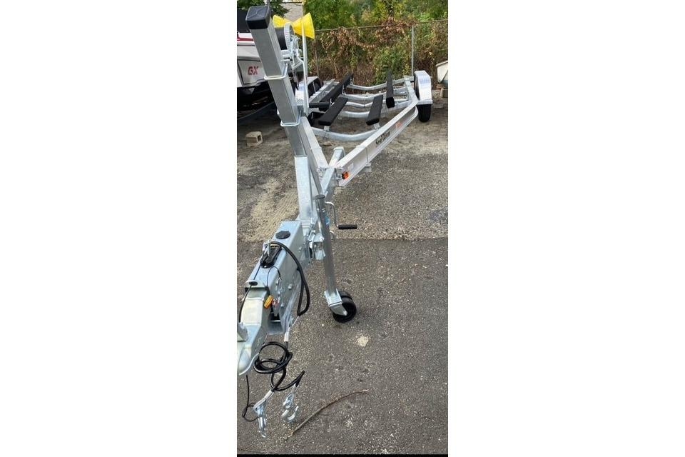 2025 Sea-Lion SA235300 BE - Sold Boat