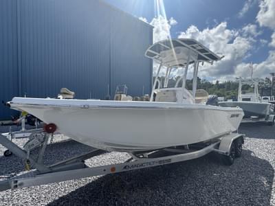 BOATZON | Sea Pro 202 Center Console 2024