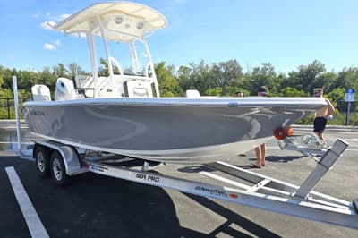 BOATZON | Sea Pro 202 Center Console 2025