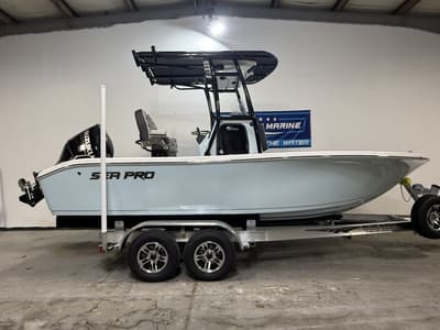 BOATZON | Sea Pro 202 Center Console 2026