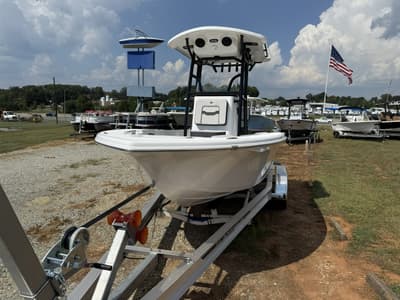 BOATZON | Sea Pro 202 Center Console 2027 BOATZON | Sea Pro 202 Center Console 2027