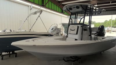 BOATZON | Sea Pro 210 Bay 2027