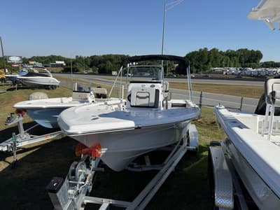 BOATZON | Sea Pro 210 DLX 2026