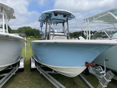 BOATZON | Sea Pro 222 Center Console 2025