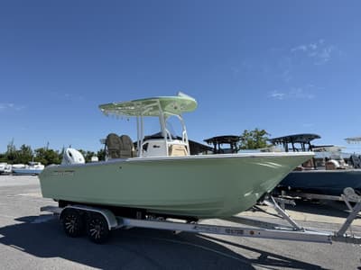 BOATZON | Sea Pro 222 Center Console 2026