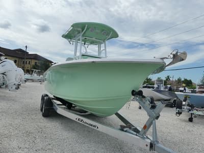 BOATZON | Sea Pro 225 FLXR Sandbar 2027 BOATZON | Sea Pro 225 FLXR Sandbar 2027