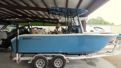 BOATZON | Sea Pro 225 Sandbar 2027 BOATZON | Sea Pro 225 Sandbar 2027