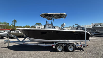 BOATZON | Sea Pro 225R 2026
