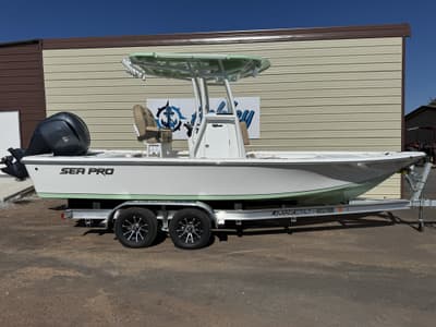 BOATZON | Sea Pro 230 Bay with YAMAHA 200 2026