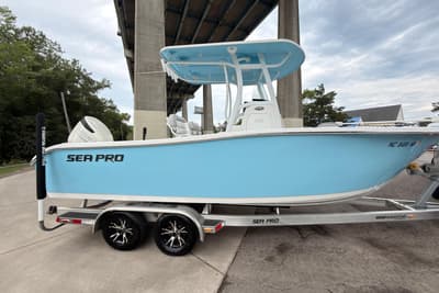 BOATZON | Sea Pro 239 Center Console 2018