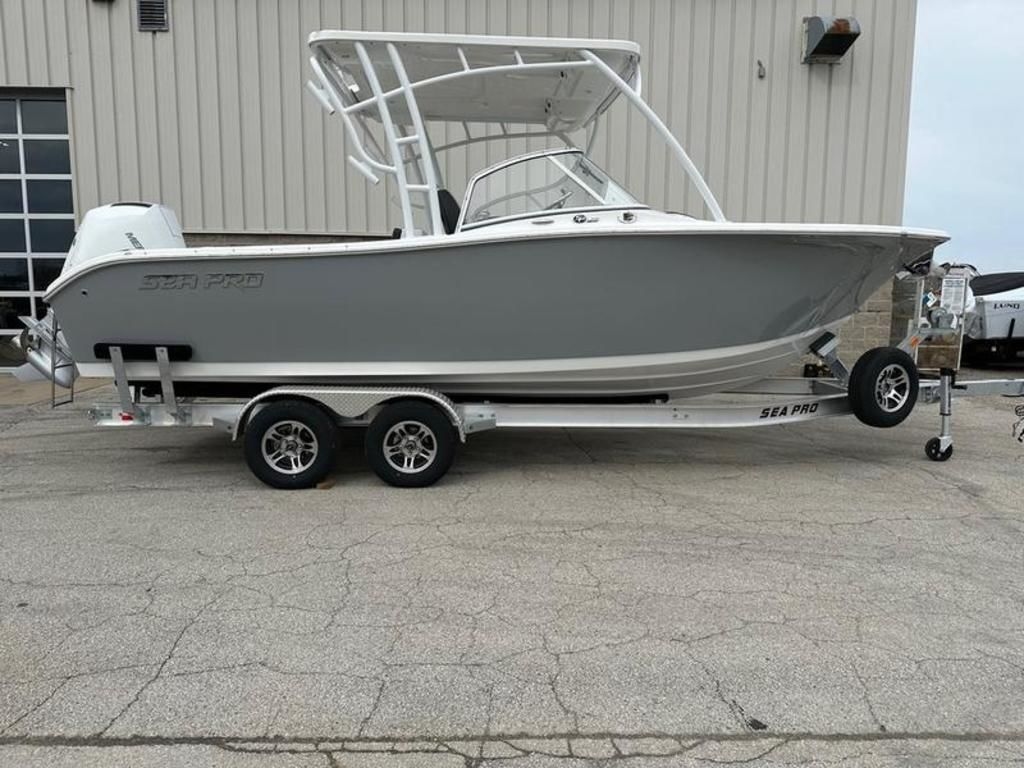2024 Sea Pro 240 DC DLX - Sold Boat