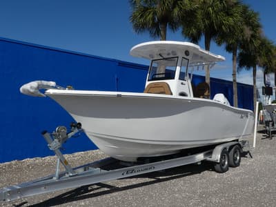 BOATZON | Sea Pro 242 Center Console DLX 2026