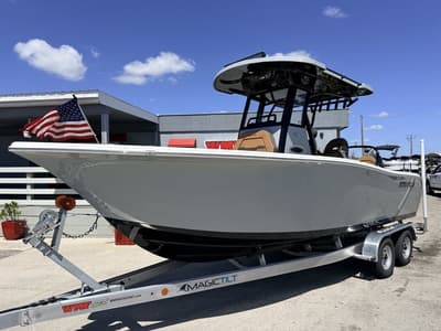 BOATZON | Sea Pro 245 FLXR Sandbar 2026
