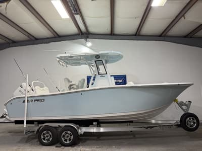 BOATZON | Sea Pro 245 Sandbar 2026 BOATZON | Sea Pro 245 Sandbar 2026