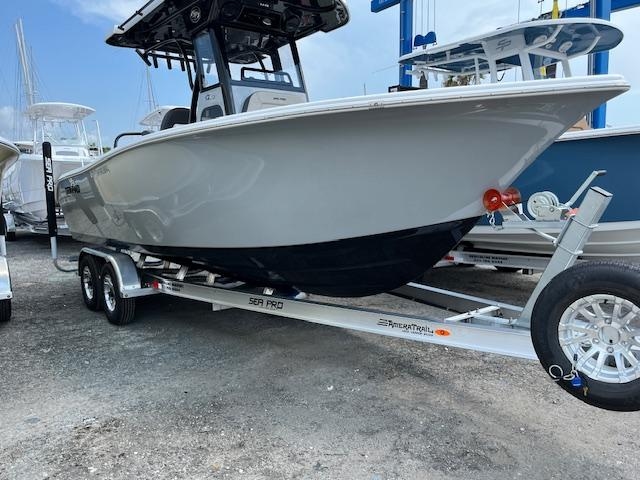 Sea Pro 245FLX Sandbar 2025