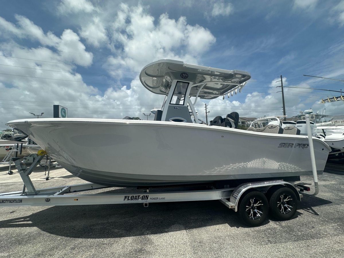 2025 Sea Pro 245FLX Sandbar - Sold Boat