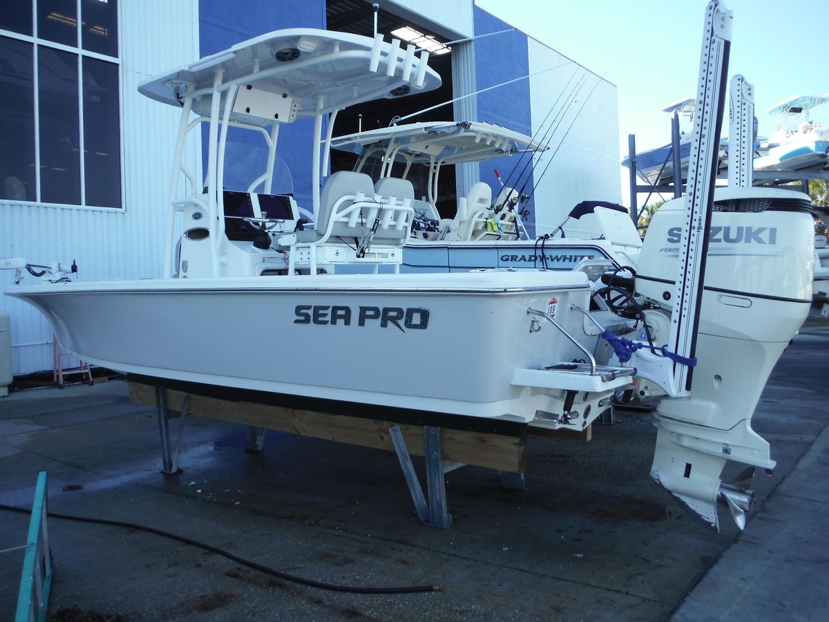 2018 Sea Pro 248 Bay - Sold Boat