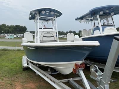 BOATZON | Sea Pro 250 DLX 2027