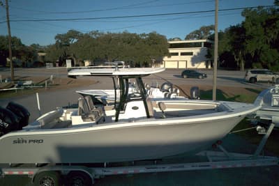 BOATZON | Sea Pro 259 Center Console 2021