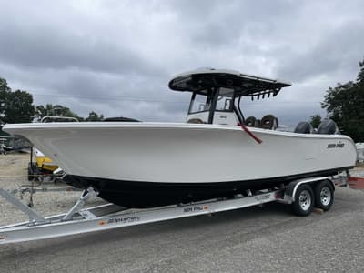 BOATZON | Sea Pro 292 DLX Offshore Center Console 2025