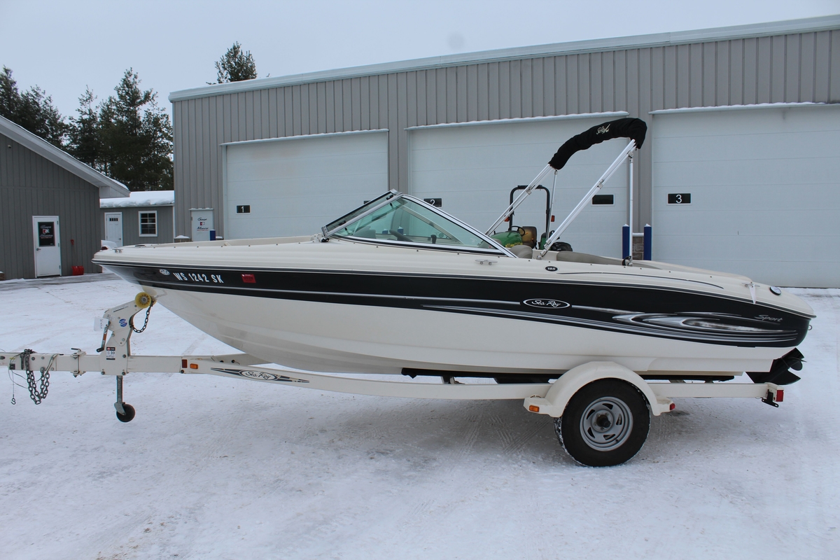 2005 Sea Ray 185 Sport - Sold Boat