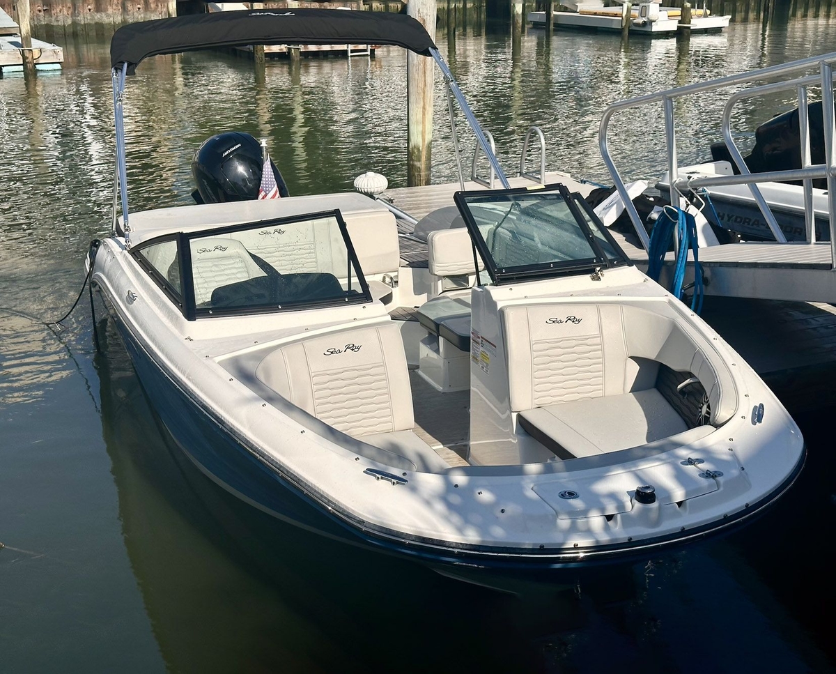 2023 Sea Ray 190 OB SPX - Sold Boat
