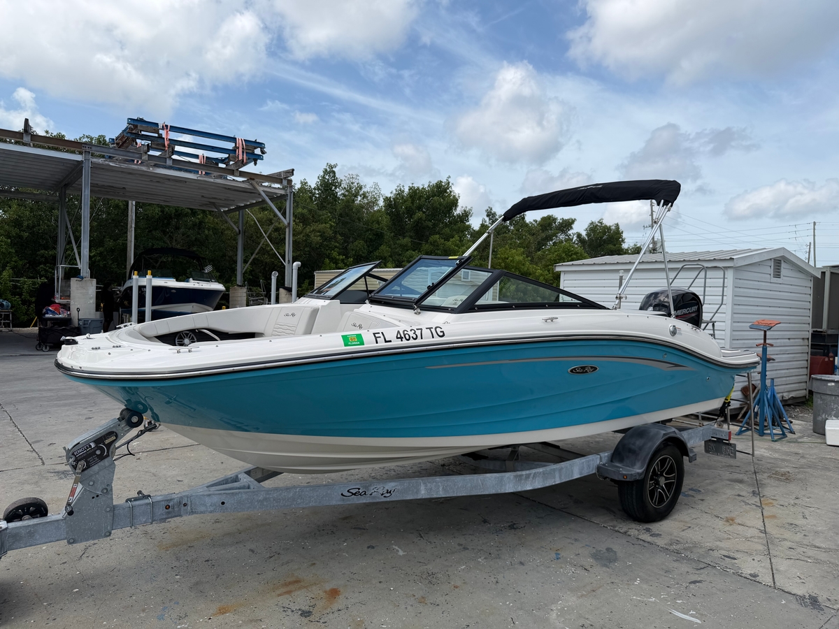 2022 Sea Ray 190 SPX OB - Sold Boat