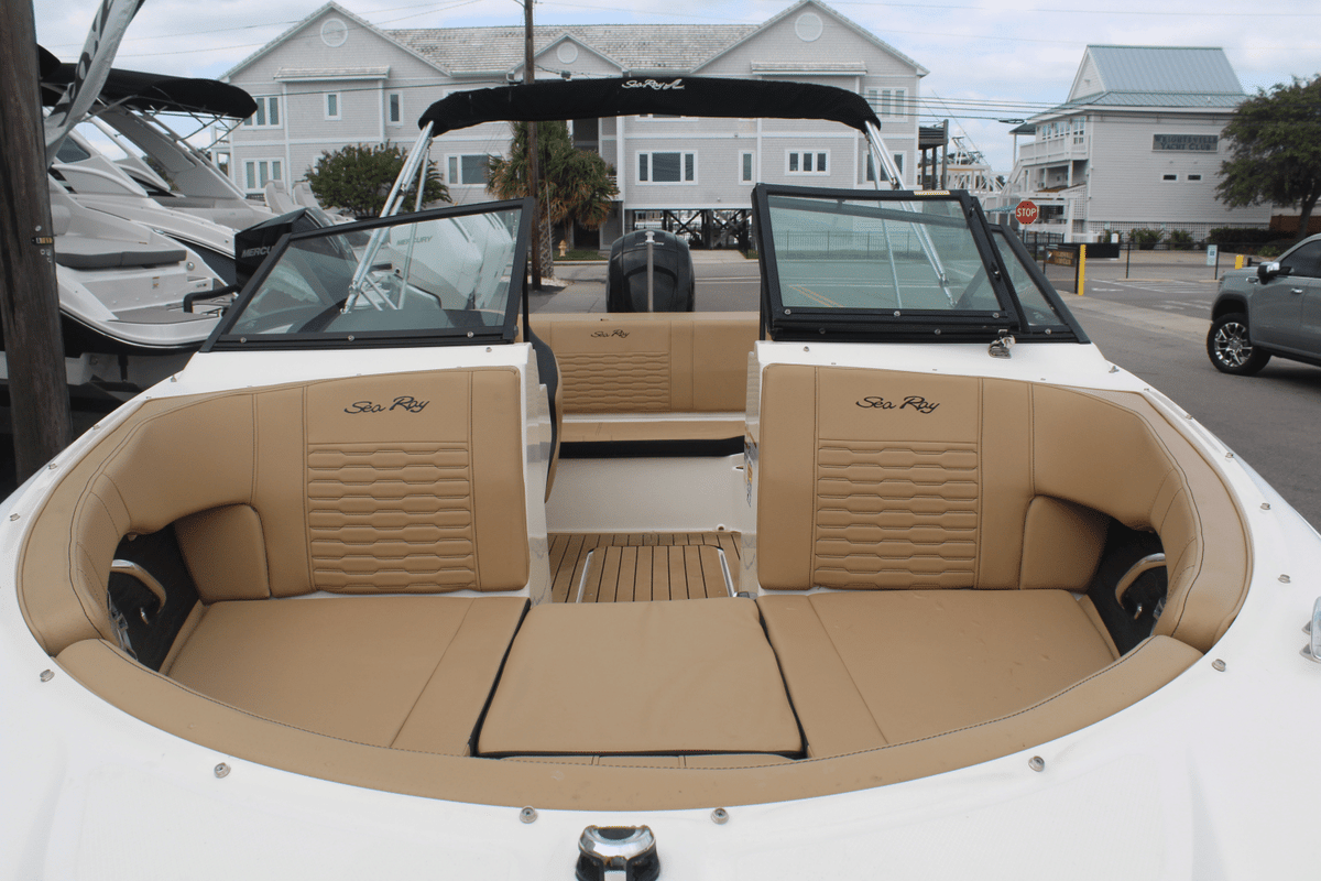 2021 Sea Ray 190 SPX-OB - Sold Boat