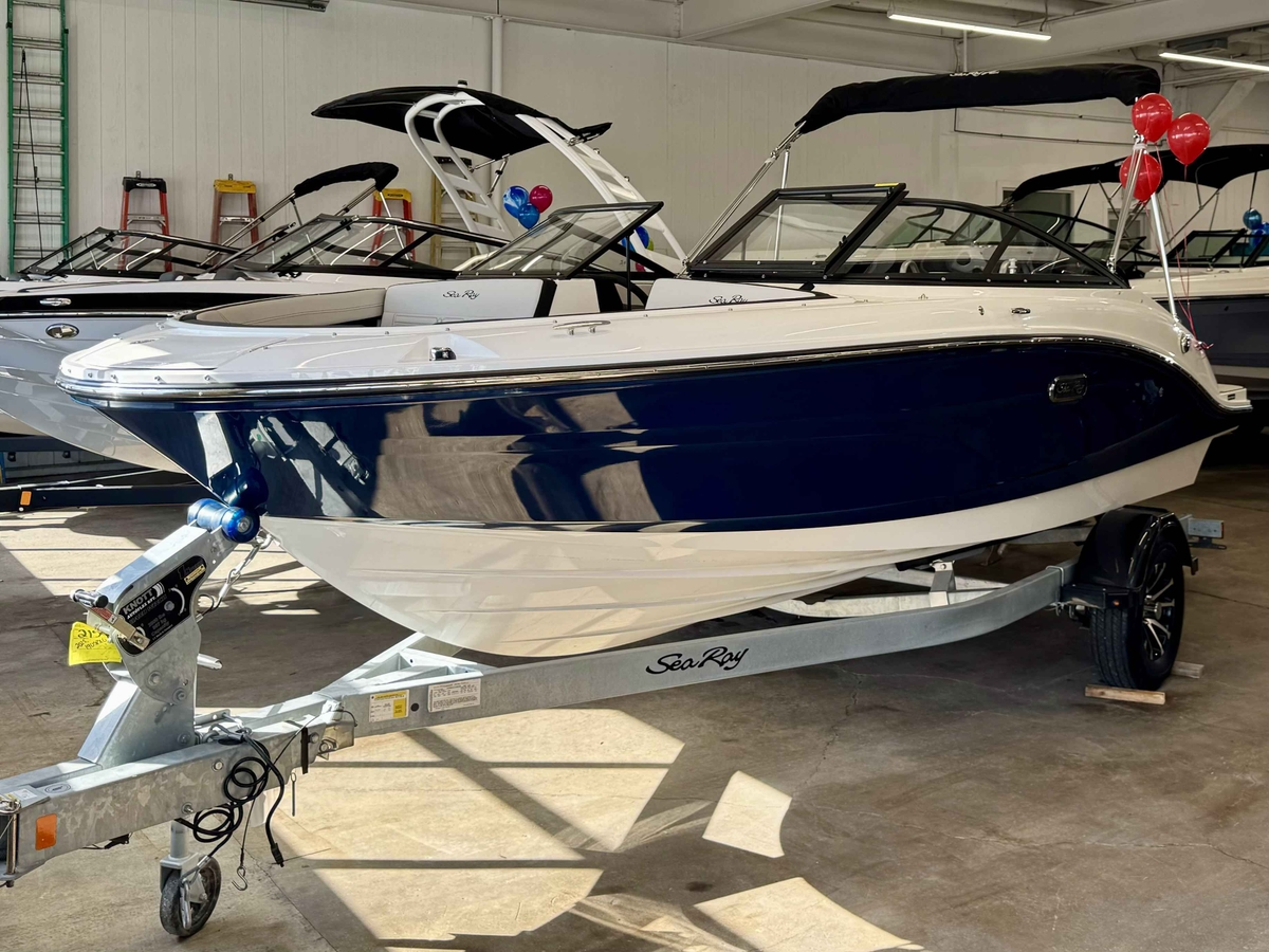 2025 Sea Ray 190SPO - Sold Boat