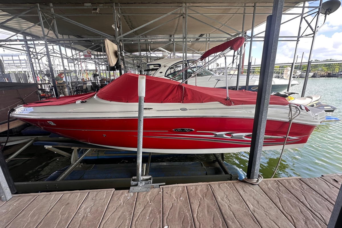 2005 Sea Ray 200 Select - Sold Boat