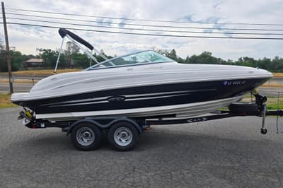 BOATZON | Sea Ray 200 Sundeck 2011