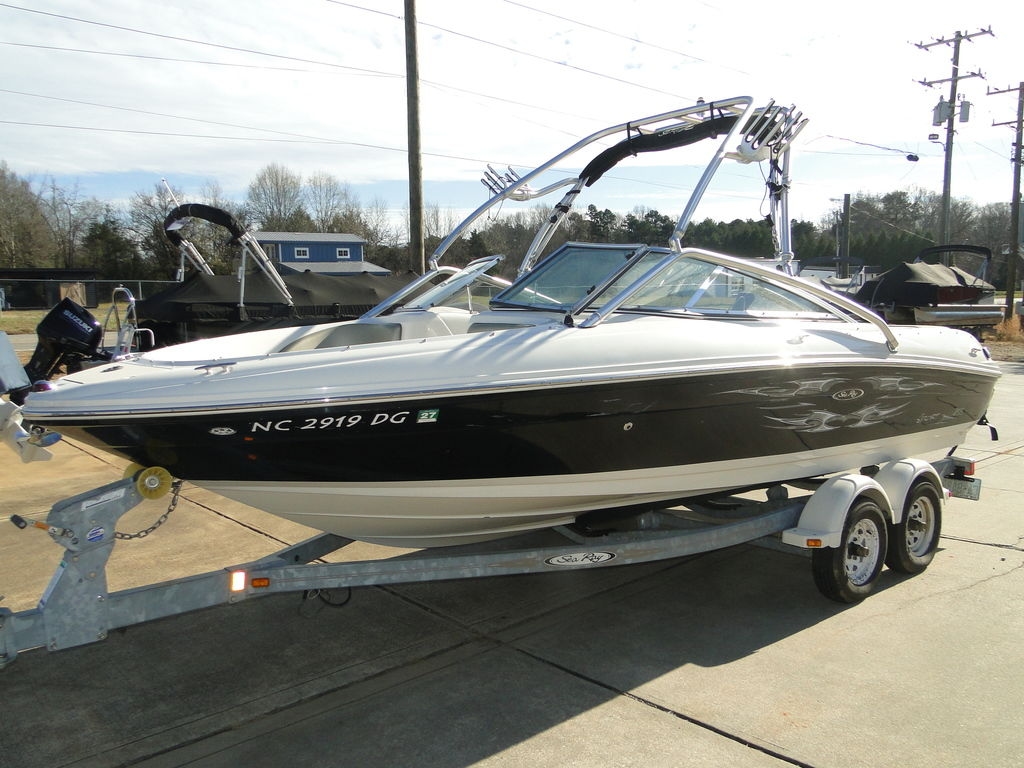 2007 Sea Ray 205 Sport - Sold Boat