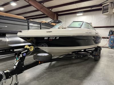 BOATZON | Sea Ray 205 Sport 2010