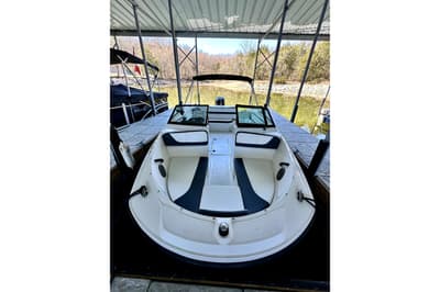 BOATZON | Sea Ray 21 SPX OB 2015