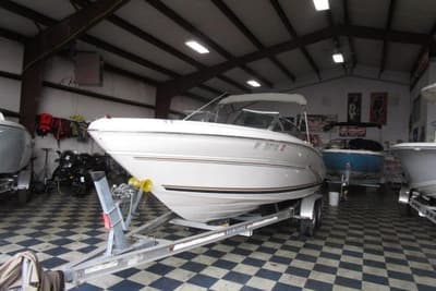 BOATZON | Sea Ray 210 Signature 2000