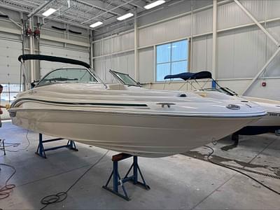 BOATZON | Sea Ray 210 Sundeck 2001 BOATZON | Sea Ray 210 Sundeck 2001