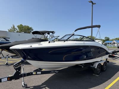 BOATZON | Sea Ray 210SPX 2026