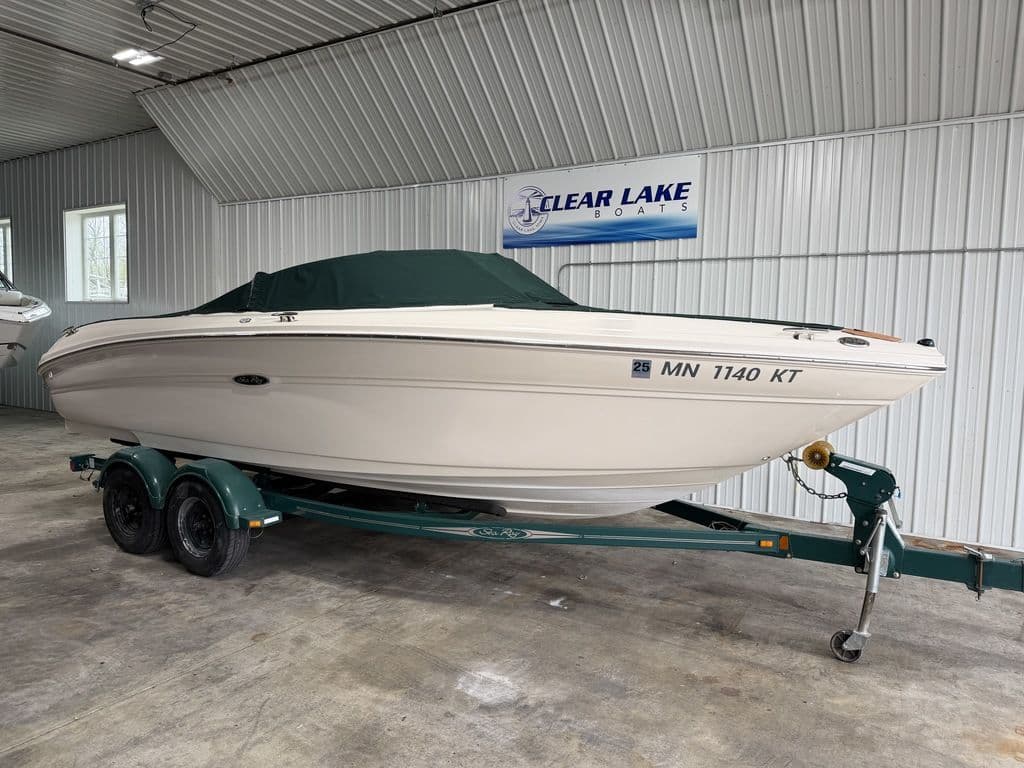 SEA RAY 220 BR 2002