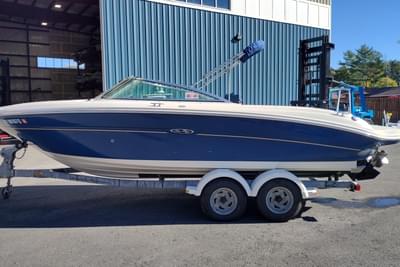 BOATZON | Sea Ray 220 Select 2004